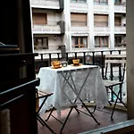 Hostel Hihome Uria *