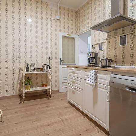 ホステル Hihome Uria オビエド