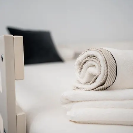 Hihome Uria オビエド