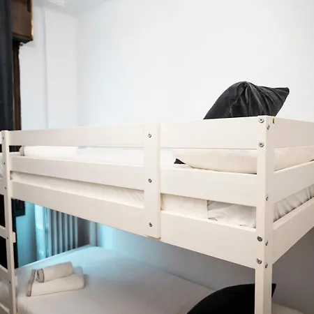 Hostel Hihome Uria *