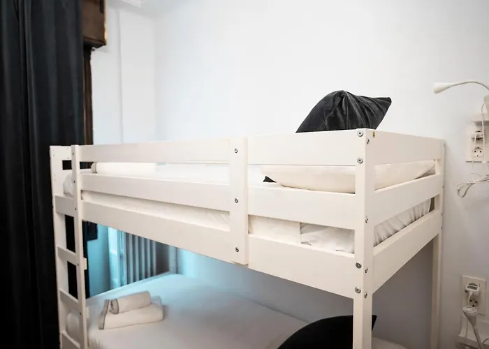 Hostel Hihome Uria *