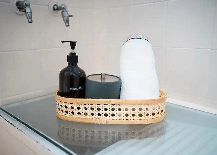 Hihome Uria * Oviedo